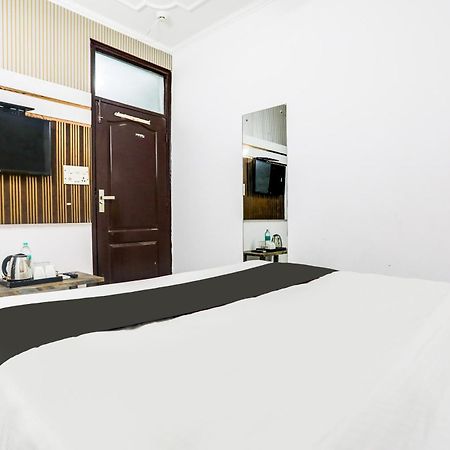 Hotel O Anchal Dx New Delhi Buitenkant foto