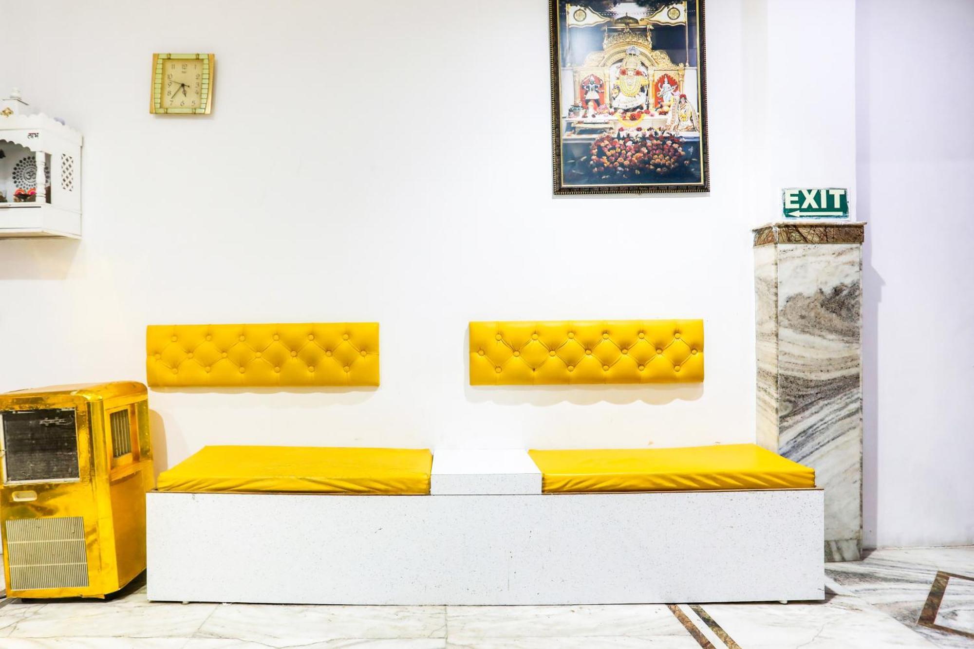 Hotel O Anchal Dx New Delhi Buitenkant foto